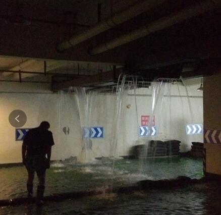 地下室車(chē)庫(kù)電纜進(jìn)線(xiàn)管道漏水被淹處理辦法